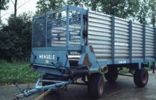 Fotografie: Futterernte, Zweiachsanhänger, Dosierwagen, Transport