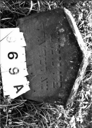 Grabstein 969 (Index: 100099117) Maße HxBxT: 30x46x8 cm Besonderheit: Kindergrab: Grabstein 969A