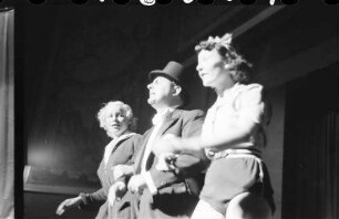 Berlin: Kabarett der Komiker; Charlott Daubert, Robert Dorsay, Marianne Stanior; tanzen