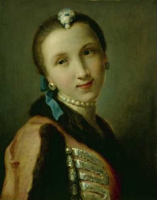 Mädchen mit pelzbesetzter Jacke