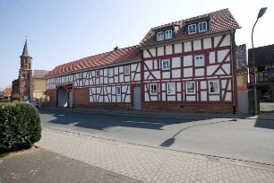 Heuchelheim, Atzbacher Straße 11