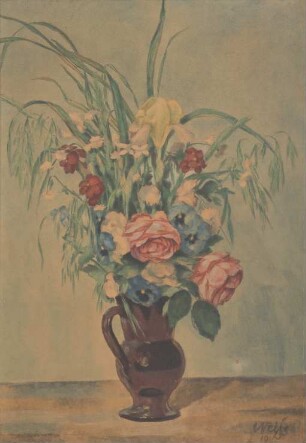 Braune Vase mit Blumen