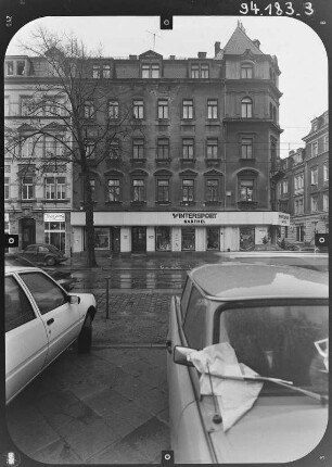Dresden-Neustadt, Königsbrücker Straße 46. Wohnhaus mit Laden (um 1895). Straßenfront
