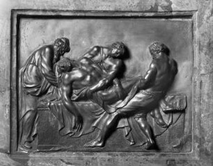 Predella: Relief mit der Darstellung der Grablegung Christi
