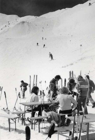 Pause im Skigebiet des Faschinajochs, Großes Walsertal