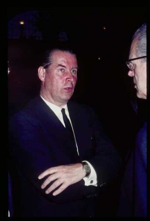 Dr. Gerhard Schroeder