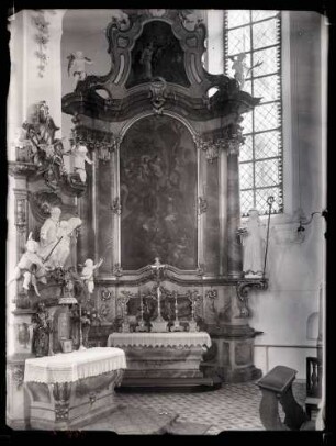 katholische Stadtpfarrkirche; südlicher Seitenaltar