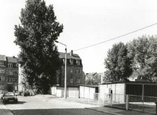 Dresden-Neustadt, Kiefernstraße. Blick nach Süden zur Seitenstraße