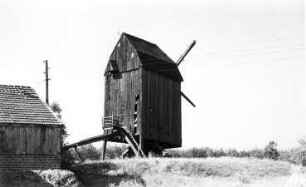 Genthin-Mützel. Kageler Mühle, Bockmühle, Baujahr 1815 (1815 umgesetzt von Scharteucke)