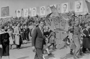 Demonstration zum 1. Mai 1951 in Berlin : Demonstranten