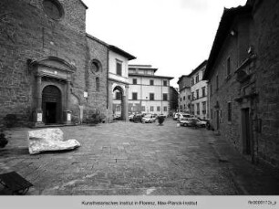 Piazza del Duomo, Cortona