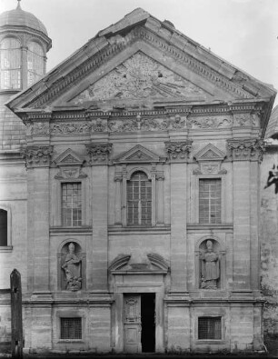 Schlosskirche der Heiligen Dreifaltigkeit, Bereschany, Ukraine