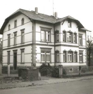 Cossebaude, Schulstraße 4. Wohnhaus (1895/1900)