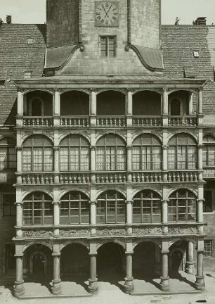 Dresden, Residenzschloss : Dresden. Residenzschloss. Großer Schloßhof, Nordseite. Altan des Moritzbaues