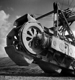 Teilansicht eines Eimerkettenbaggers im VEB Braunkohlenwerk Mulde-Nord Gräfenhainichen, Tagebau Muldenstein