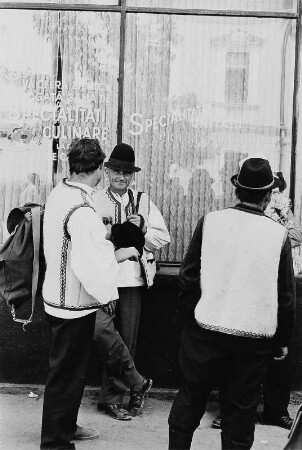 Männer in Trachten