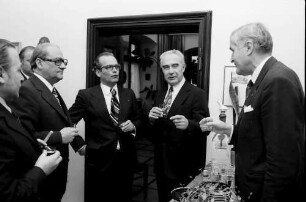 Freiburg: Regierungspräsidium; Landeshauptmann Vorarlberg Dr. Kessler mit Delegation bei Regierungspräsident Person
