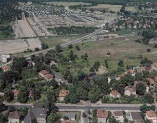 Luftaufnahme, Blick von Osten auf die GSW-Siedlung Düppel Süd. Berlin-Zehelndorf, Berlepschstraße