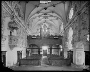 Hechingen Franziskanerkirche Sankt Luzen Innenansicht Langhaus nach Westen (Orgelempore)