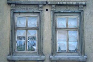 Detail voriges Bild: Fenster mit Verzierungen
