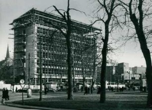 Bayerhaus, 1951-1952