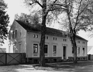 Walchow, Fehrbellin, Dorfstraße 11