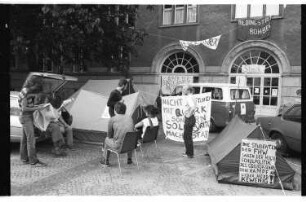 Kleinbildnegative: Aktion, Fachhochschule für Wirtschaft, 1982