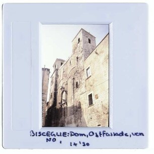 Bisceglie, Dom San Pietro Apostoli : Außenansicht, Ostfassade, von Nordosten