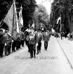 Schützenfest: Veranstalter Ahrensburger Schützengilde: Umzug: Große Straße: Abschreiten der Front der angetretenen Schützenvereine: Schützenkönig Willi Knuth und seine Ritter Karlheinz Hauschildt, Klaus Möller, 20. Juni 1965