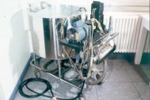 Oldenburg. Deutsches Krankenhausmuseum. Eine der ersten künstlichen Nieren