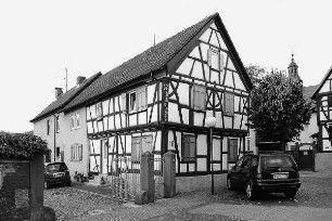 Wohnhaus; Friedrichsdorf, Alt Burgholzhausen 18