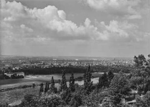 Dresden, Blick von der Wachwitz-Höhe (Nähe Fernsehturm)