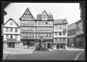 Engelsbrunnen, Haus Druckerei Schelhaas, Geschäft Andreas Klüpfel, Kaufhaus Witt mit Jubiläum 225 Jahre Witt