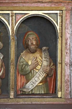 Hauptaltar, sog. Erzväteraltar — Acht Reliefbüsten von Propheten — Ezechiel