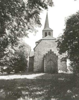 Sauen. Dorfkirche (1896, Mauerteile Mittelalter). Ansicht von Westen