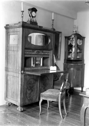 Schreibschrank mit Orgelspielwerk