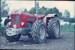 Fotografie: Allradtraktor