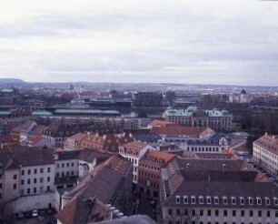 Dresden-Neustadt. Rähnitzgasse. Blick vom Turm der Dreikönigskirche zum Japanischen Palais