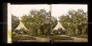 Garten mit Zelt bei Port Louis
