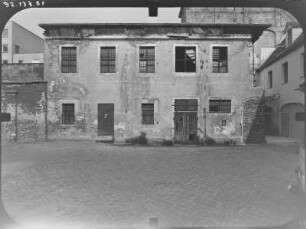 Erfurt-Altstadt, Pilse 1. Gewerbegebäude. Hoffront