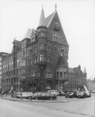Hamburg-Altstadt (Speicherstadt), Am Sandtorkai 1. Kontorgebäude (E. 19. Jh.). Eckansicht