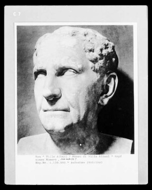Kopf eines Römers