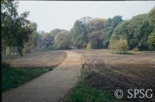 Potsdam, Park Sacrow, Uferweg unweit des Fährtores.