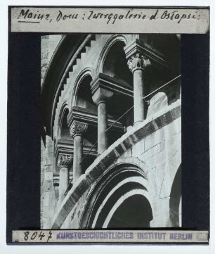 Mainz, Dom : Zwerggalerie der Ostapsis