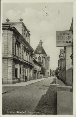 Wiener-Neustadt, Bahngasse.