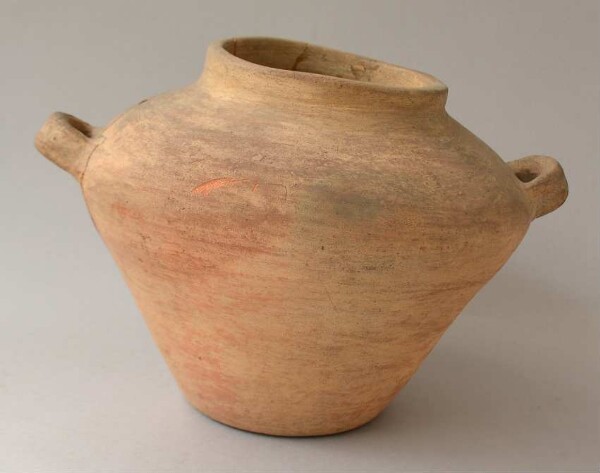 Clay vessel