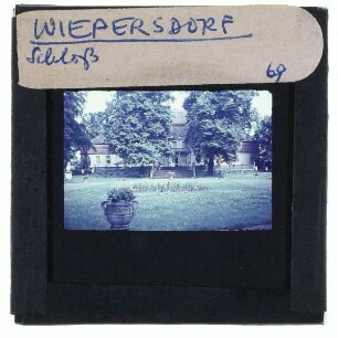 Wiepersdorf (Niederer Fläming), Schloss