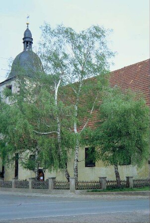 Kirche, Gesamtansicht von Südost