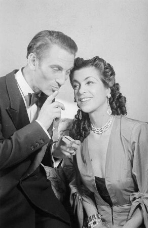 Szenenbilder aus dem Lustspiel "Axel an der Himmelstür" von Ralph Benatzky im Neuen Schauspielhaus in Berlin