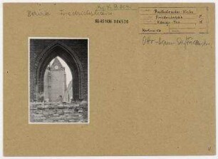 Bartholomäuskirche im Wiederaufbau. Berlin, Friedrichshain, Königs-Tor, Otto-Braun-Straße/Friedenstraße